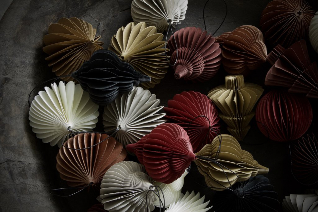 Ozdoba choinkowa 'Snowball' - Czerwona