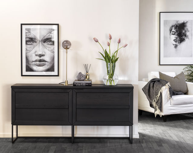 Stolik boczny 'Everett' - Czarny