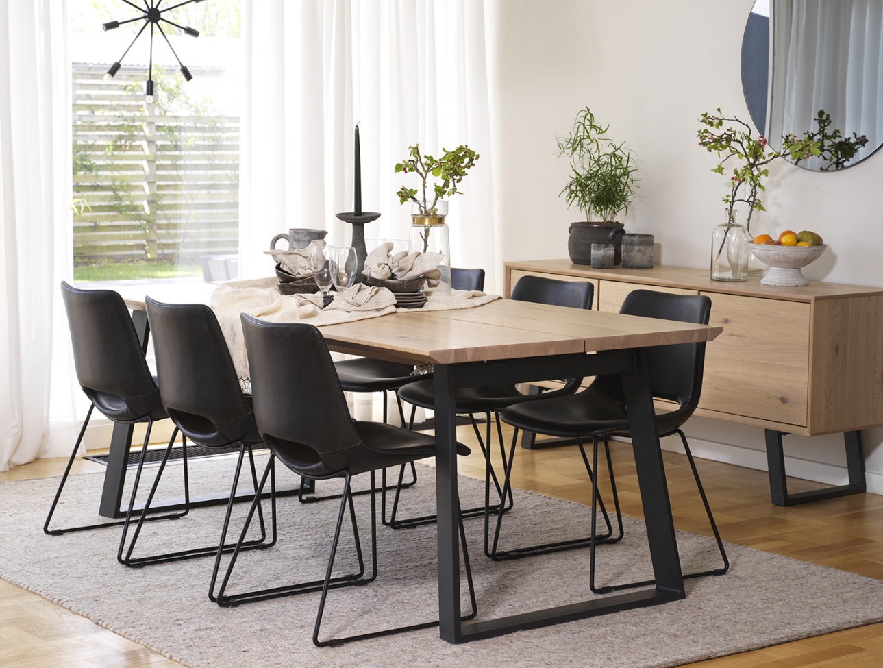 Stół 'Melville' 210x95cm - Białe olejowane dębowe/Czarny