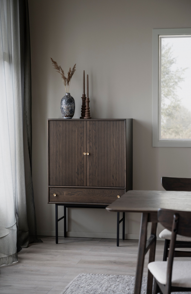 Szafka 'Clearbrook' - Brązowa