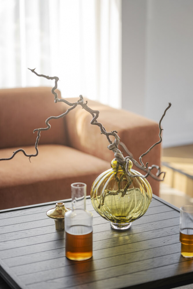 Stolik kawowy 'Deerfield' 80x80cm - Ciemny dąb