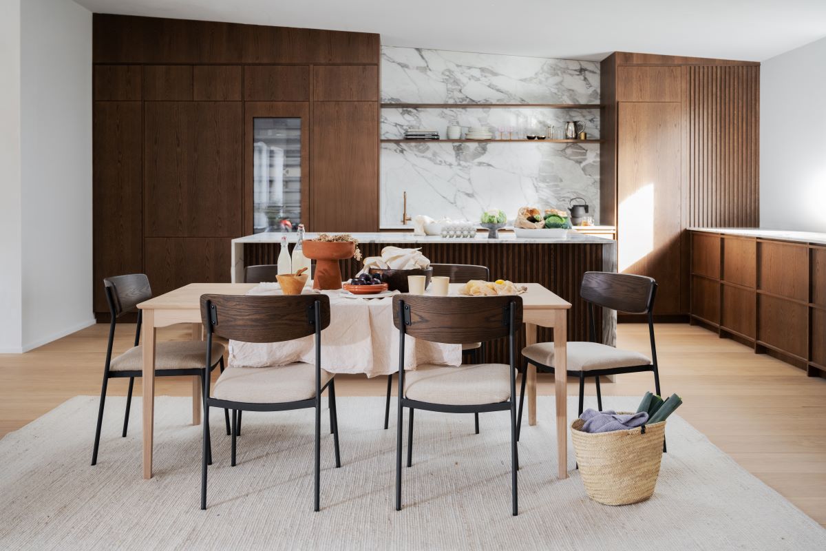 Stół jadalny 'Markham' 180cm - Białe pigmentowane