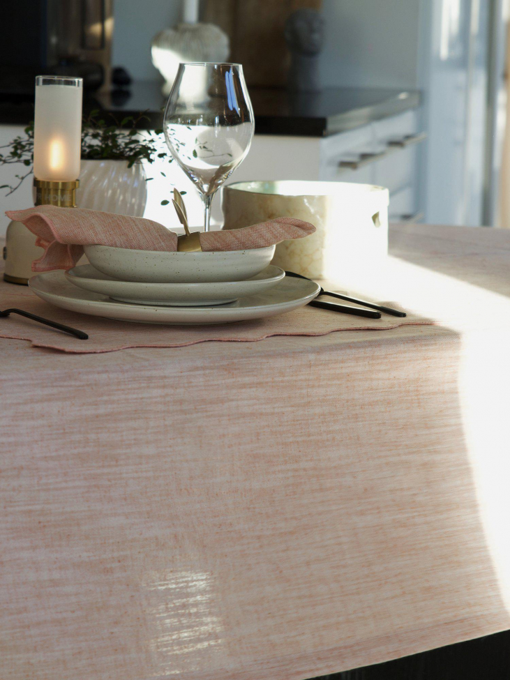 Obrus 'Sabina' Okrągły 200cm - Różowy