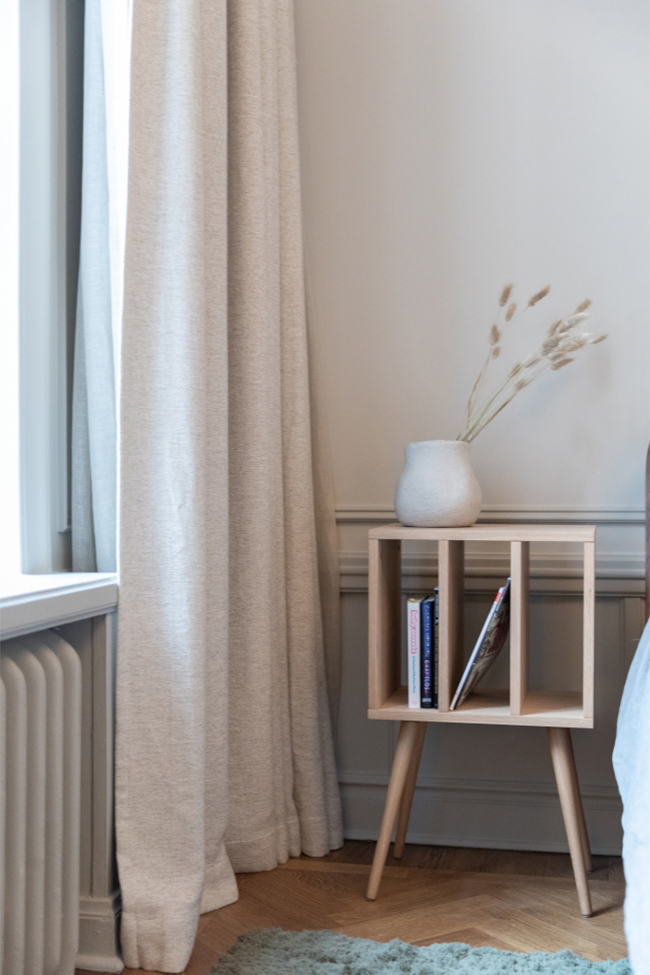 Stolik nocny 'Nordisk' - Dąb