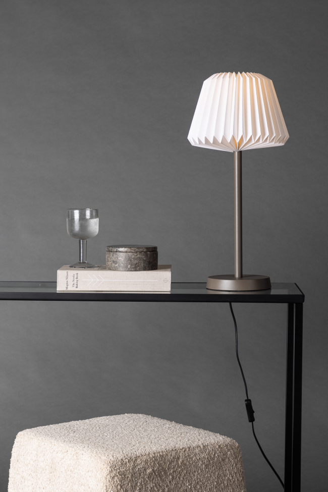 Lampa stołowa 'Norrsken' - Zamsz