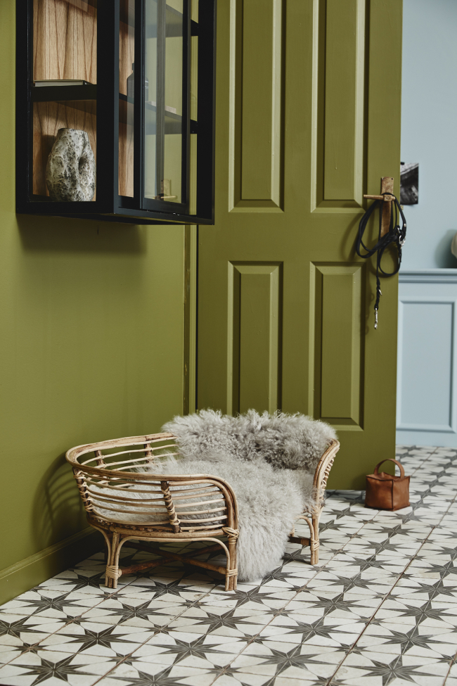 Szafka ścienna 'BEI' - Czarny