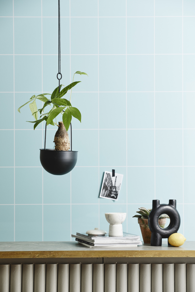 Świecznik 'OJA' - Czarny