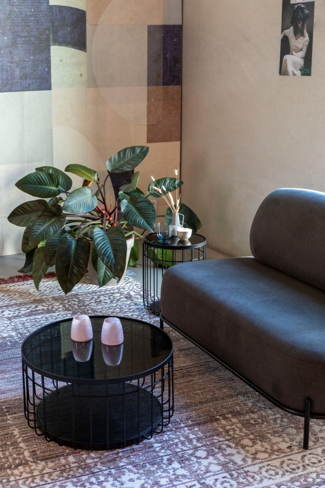 Stolik kawowy 'Lance' M - Czarny