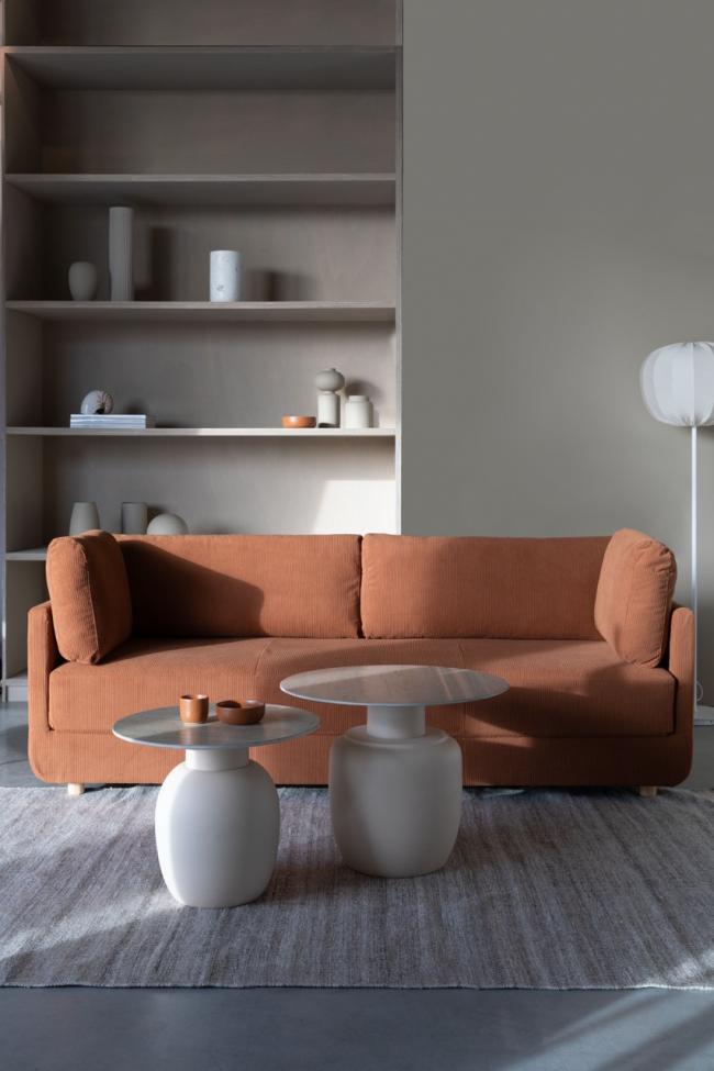 Stolik boczny 'Karula' - Beżowy