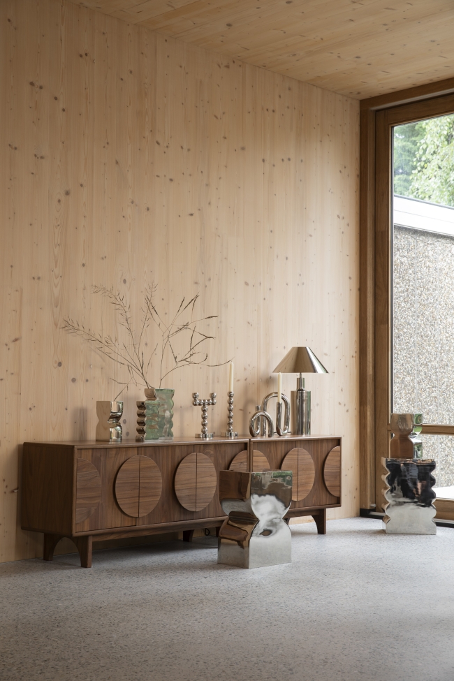 Stolik RTV 'Groove' - Brązowy