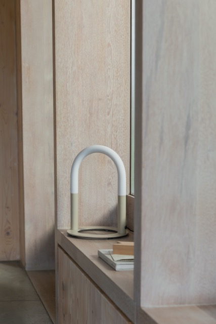 Lampa stołowa 'Arch' 25x25 - Beżowy