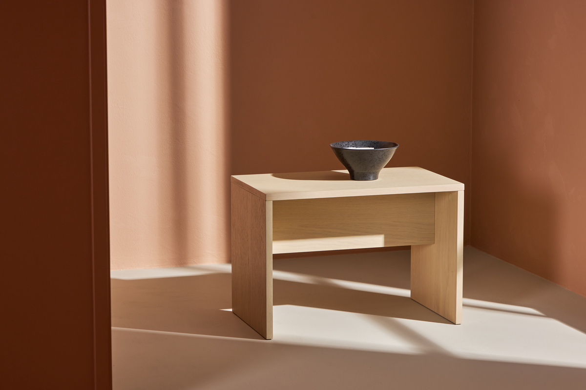 Stolik kawowy 'Juni' 58x35cm - Biały pigmentowany