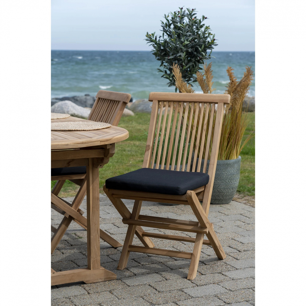 Poduszka 'Lagerfors' - Czarna