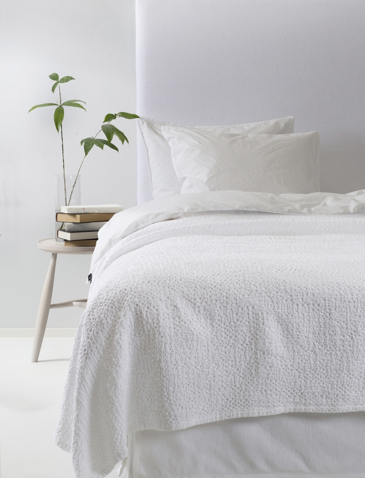 Narzutka 'Dani' 260x260 - Biała