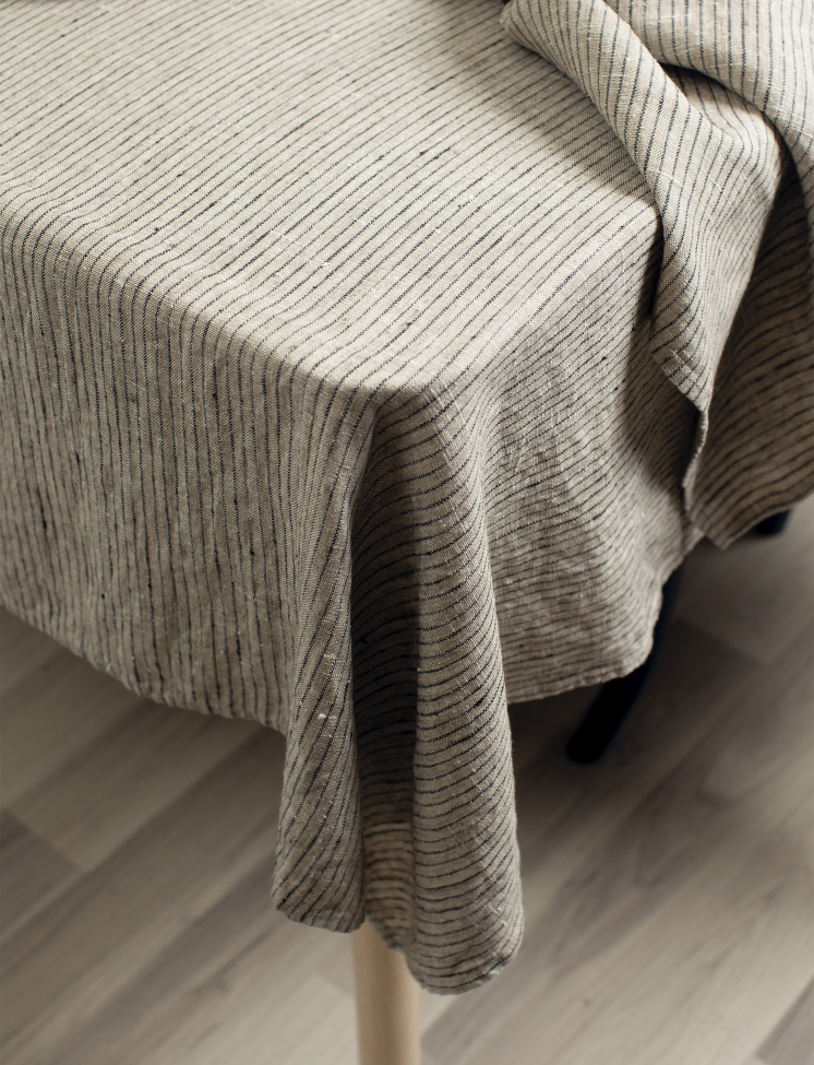 Obrus 'Linus' 145x330- Naturalny/Czarny