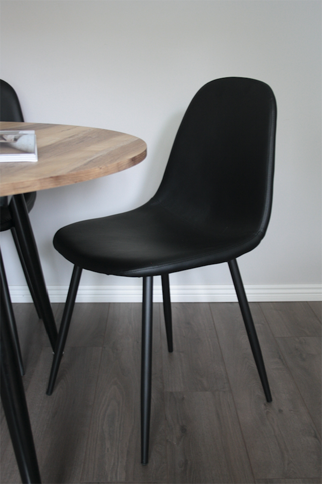 Krzesło 'Forma' - Czarny
