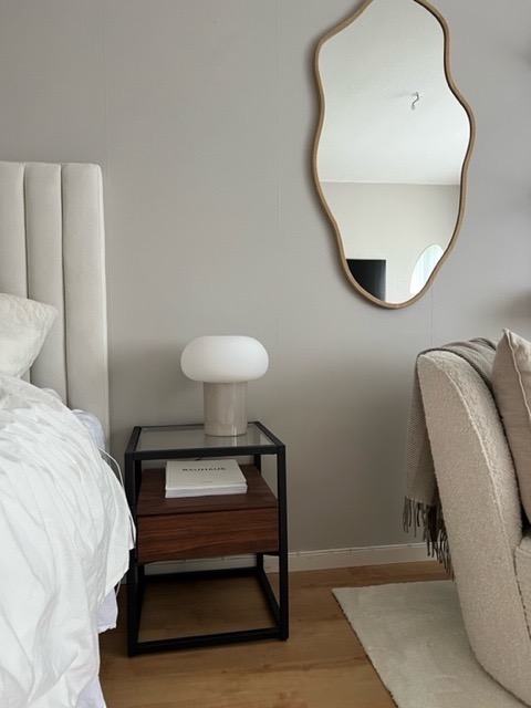 Stolik nocny 'Detroit' - Orzech/Czarny