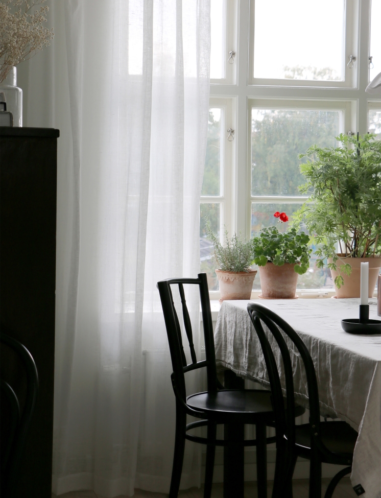 Firanka z taśmą marszczącą 'Dalsland' 145x250 - Biała