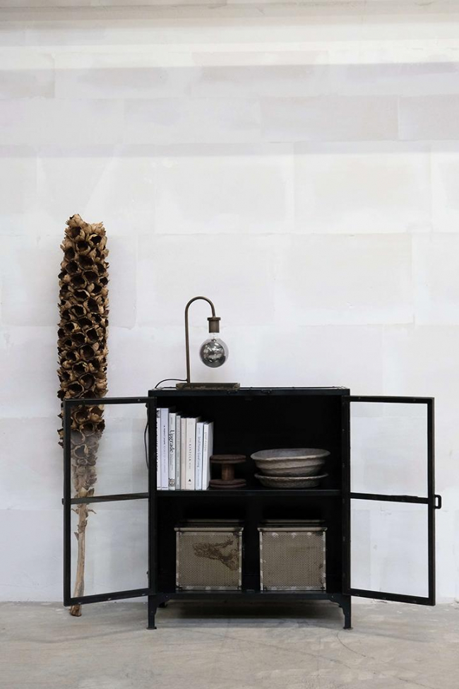 Mała szafka szklana z 2 drzwiami 'Barack' - Czarny