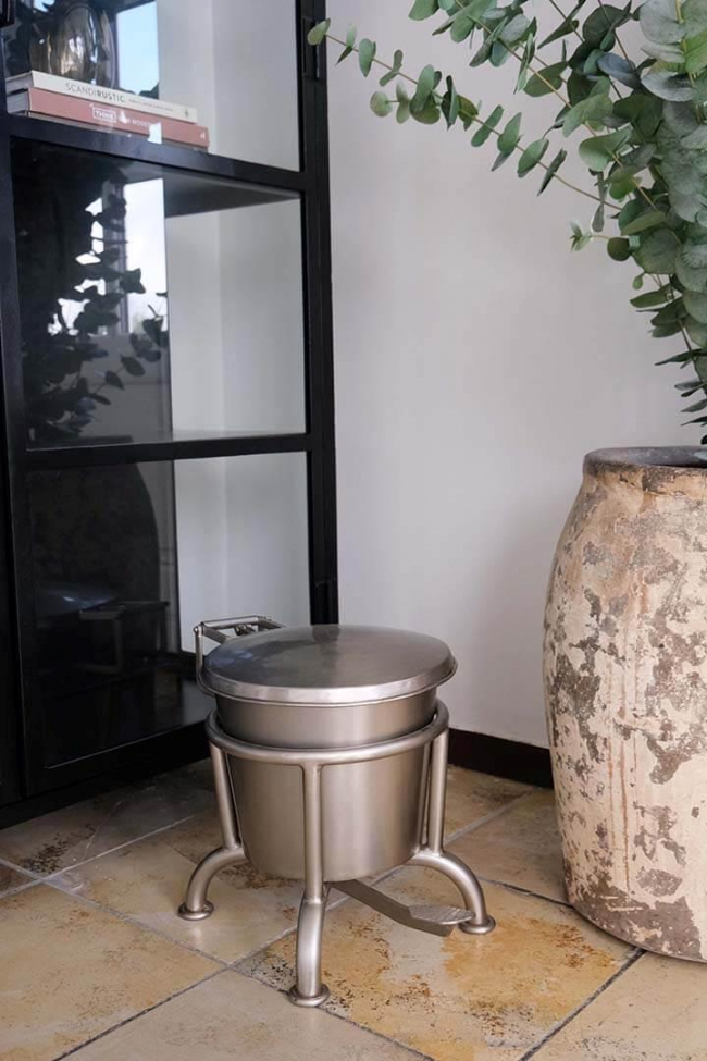 Kosz na pedał 'Klapp' - Żelazo