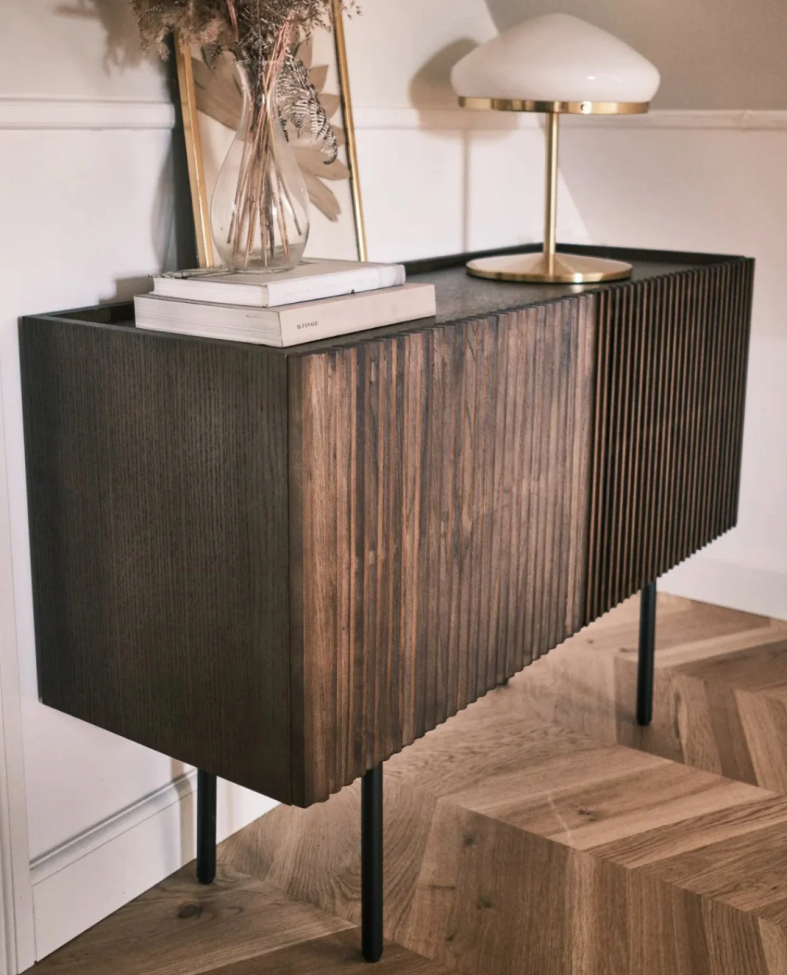 Stolik boczny 'Louvre' - Orzech