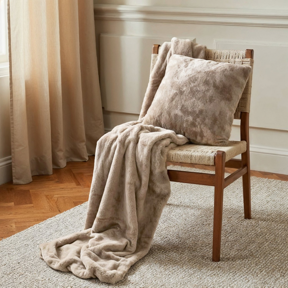Narzuta 'Aranga Super Soft Throw” 130x170cm – brązowa