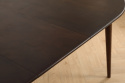 Stół jadalniany \'Avora\'– Orzech