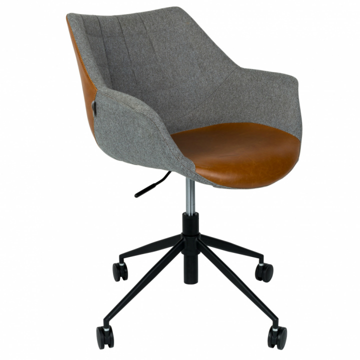 Fotel biurowy \'Doulton\' - Brązowy w grupie Meble / Meble do siedzenia / Krzesła biurowe w Reforma (1300003)