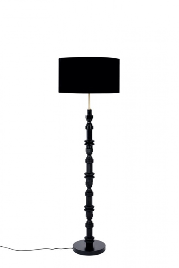 Lampa podłogowa \'Totem\' 46x46 - Czarny w grupie Oświetlenie / Lampy / Lampy podłogowe w Reforma (5100111)