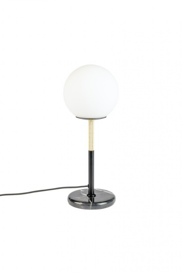 Lampa stołowa \'Orion\' 18x18 - Czarna w grupie Oświetlenie / Lampy / Lampy stołowe w Reforma (5200111)