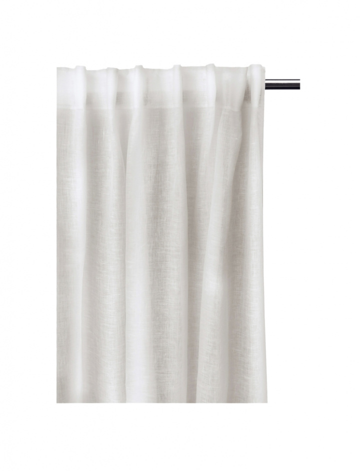 Firanka z taśmą marszczącą \'Dalsland\' 145x250 - Biała w grupie Wystrój / Tekstylia / Firany w Reforma (L22024-00409-1202)