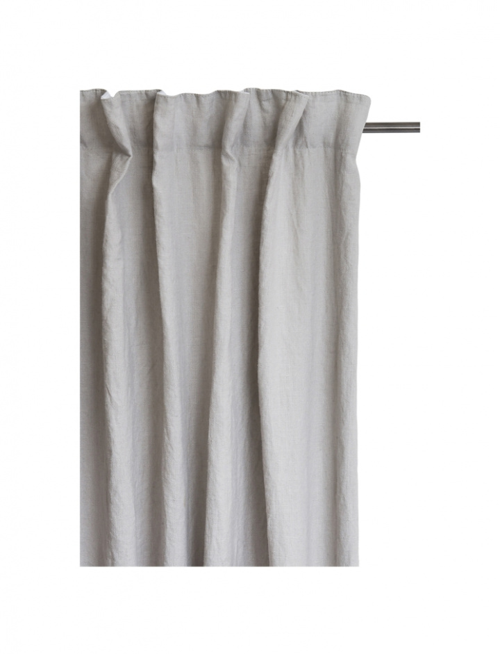 Firanka \'Sunshine\' 140x250 - Jasnoszara w grupie Wystrój / Tekstylia / Firany w Reforma (L22076-00141-1304)