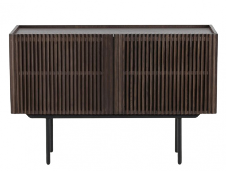 Stolik boczny \'Louvre\' - Orzech w grupie Meble / Półki i przechowywanie / Bufety w Reforma (NJ9875-SO)